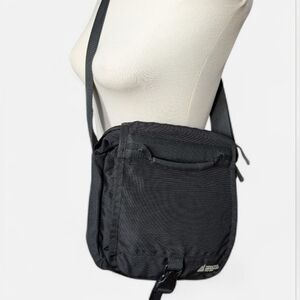 MEC Crossbody Bag Black Travel Carryall Unisex Zippered Adjustable